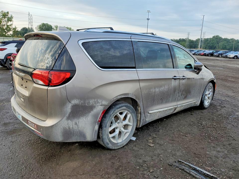 68050066 :رقم المزاد ، 2C4RC1EG4HR684143 vin ، 2017 Chrysler Pacifica مزاد بيع