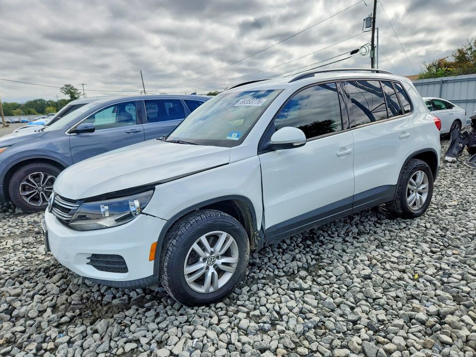 Продаж на аукціоні авто 2016 Volkswagen Tiguan, vin: WVGBV7AX0GK000461, номер лоту: 69353776