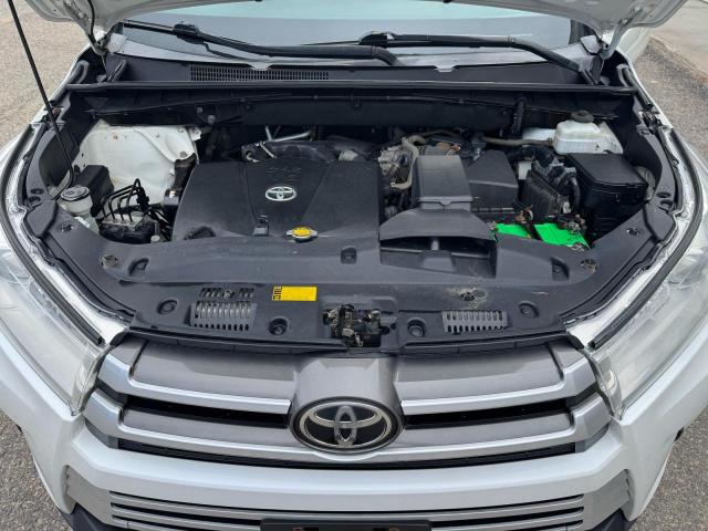 70301566 :رقم المزاد ، 5TDJZRFH9HS362817 vin ، 2017 Toyota Highlander مزاد بيع