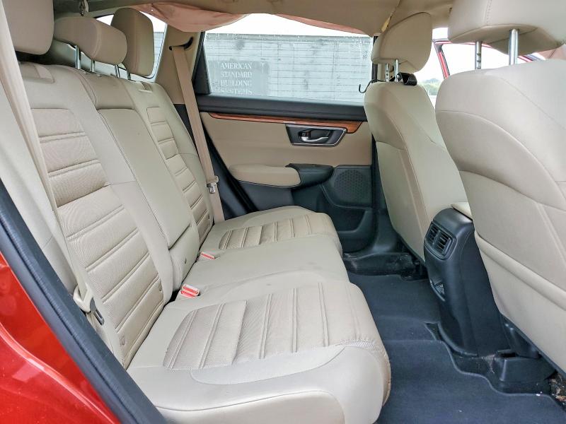 70488496 :رقم المزاد ، 2HKRW2H50JH653532 vin ، 2018 Honda Cr-v مزاد بيع