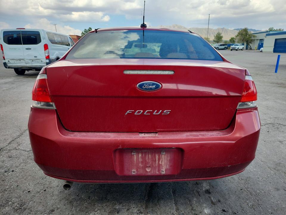 67215166 :رقم المزاد ، 1FAHP3FN0BW147928 vin ، 2011 Ford Focus مزاد بيع