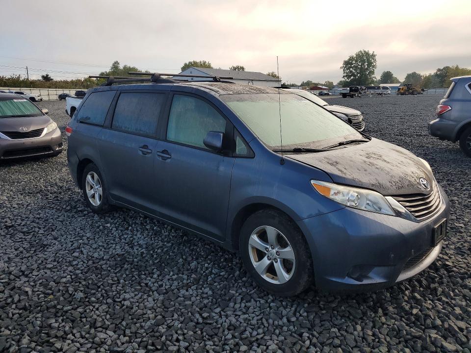 Продаж на аукціоні авто 2013 Toyota Sienna, vin: 5TDKK3DC5DS380853, номер лоту: 70599846