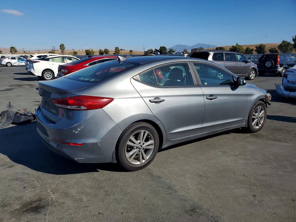 69438426 :رقم المزاد ، KMHD84LFXJU576878 vin ، 2018 Hyundai Elantra مزاد بيع