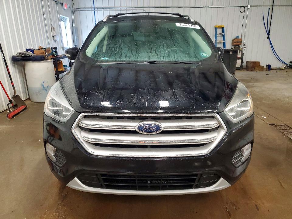 2018 Ford Escape მანქანა იყიდება აუქციონზე, vin: 1FMCU9J97JUA44604, აუქციონის ნომერი: 70662766