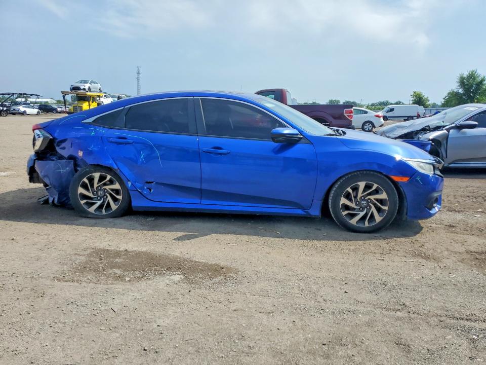 Aukcja sprzedaży 2018 Honda Civic, vin: 2HGFC2F88JH003236, numer aukcji: 67143756