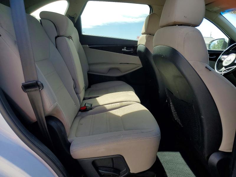70451116 :رقم المزاد ، 5XYPG4A32JG397507 vin ، 2018 Kia Sorento مزاد بيع