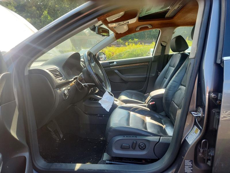 66840016 :رقم المزاد ، 3VWDF71K65M640871 vin ، 2005 Volkswagen New Jetta مزاد بيع