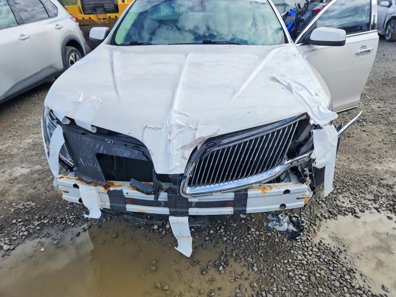 2015 Lincoln Mks მანქანა იყიდება აუქციონზე, vin: 1LNHL9DKXFG604046, აუქციონის ნომერი: 64656546