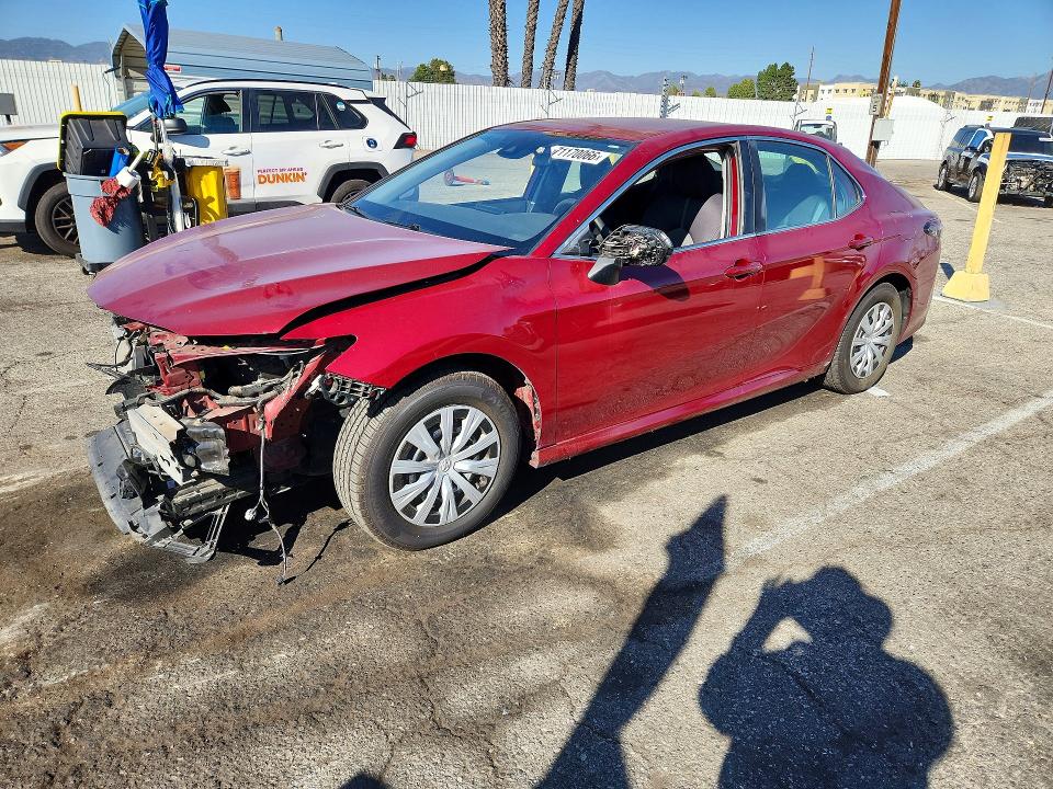 Auction sale of the 2022 Toyota Camry, vin: 4T1C31AK0NU577388, lot number: 71170066