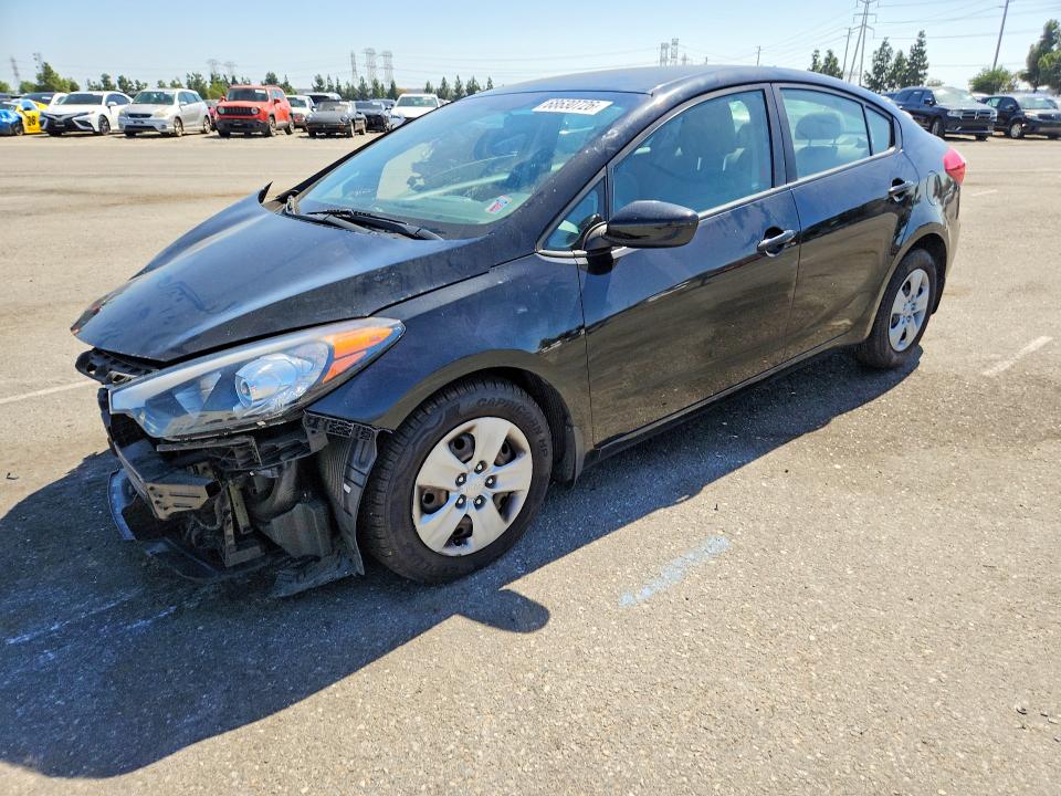 2015 Kia Forte მანქანა იყიდება აუქციონზე, vin: KNAFK4A68F5375058, აუქციონის ნომერი: 68630726