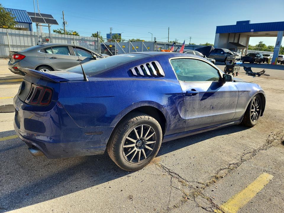 2013 Ford Mustang მანქანა იყიდება აუქციონზე, vin: 1ZVBP8AM8D5252685, აუქციონის ნომერი: 68786106