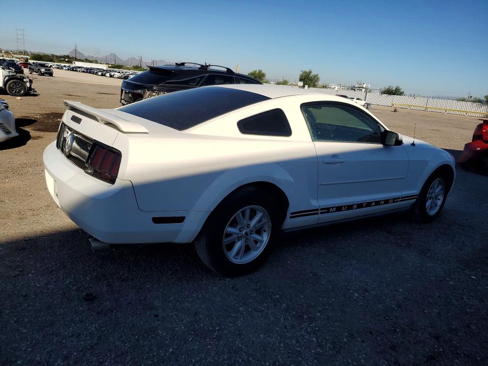 2006 Ford Mustang მანქანა იყიდება აუქციონზე, vin: 1ZVFT80N965143257, აუქციონის ნომერი: 70685356