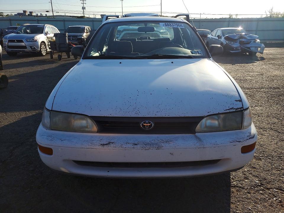 68837966 :رقم المزاد ، 2T1AE09E5PC009314 vin ، 1993 Toyota Corolla مزاد بيع