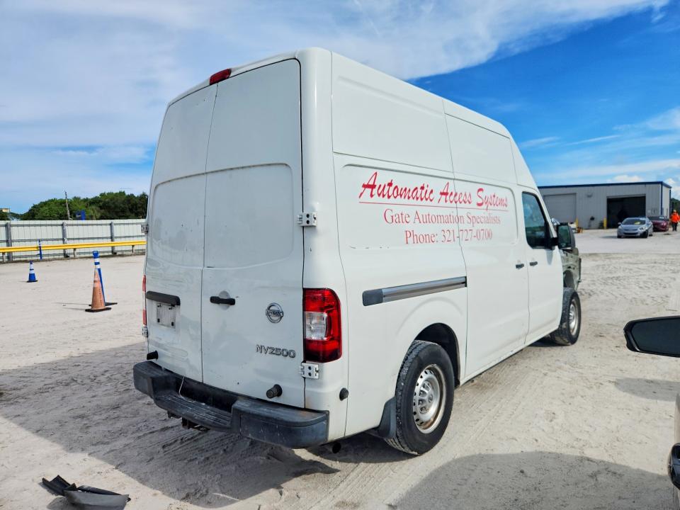 67475896 :رقم المزاد ، 1N6BF0LY7HN802775 vin ، 2017 Nissan Nv مزاد بيع