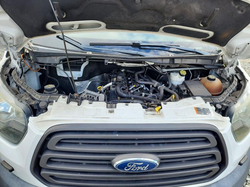 71325806 :رقم المزاد ، 1FTYE2CV9GKA77522 vin ، 2016 Ford Transit مزاد بيع
