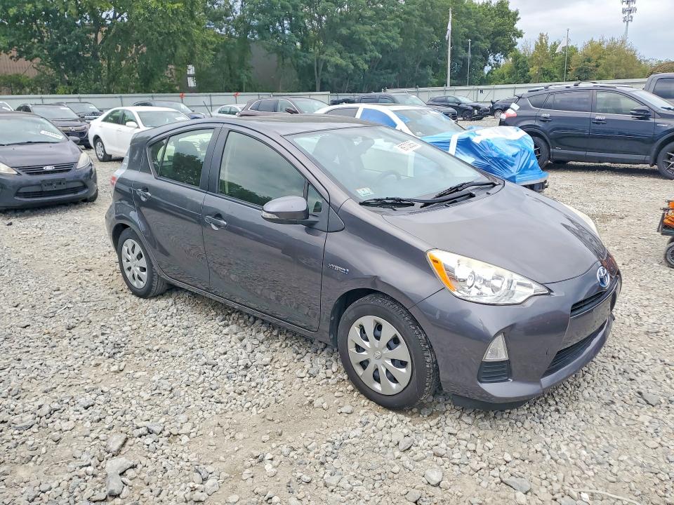 2014 Toyota Prius C მანქანა იყიდება აუქციონზე, vin: JTDKDTB39E1572479, აუქციონის ნომერი: 69703656