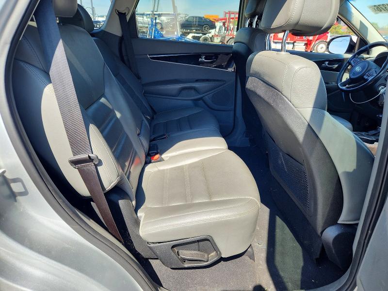 Продажа на аукционе авто 2016 Kia Sorento, vin: 5XYPH4A10GG046860, номер лота: 69204376