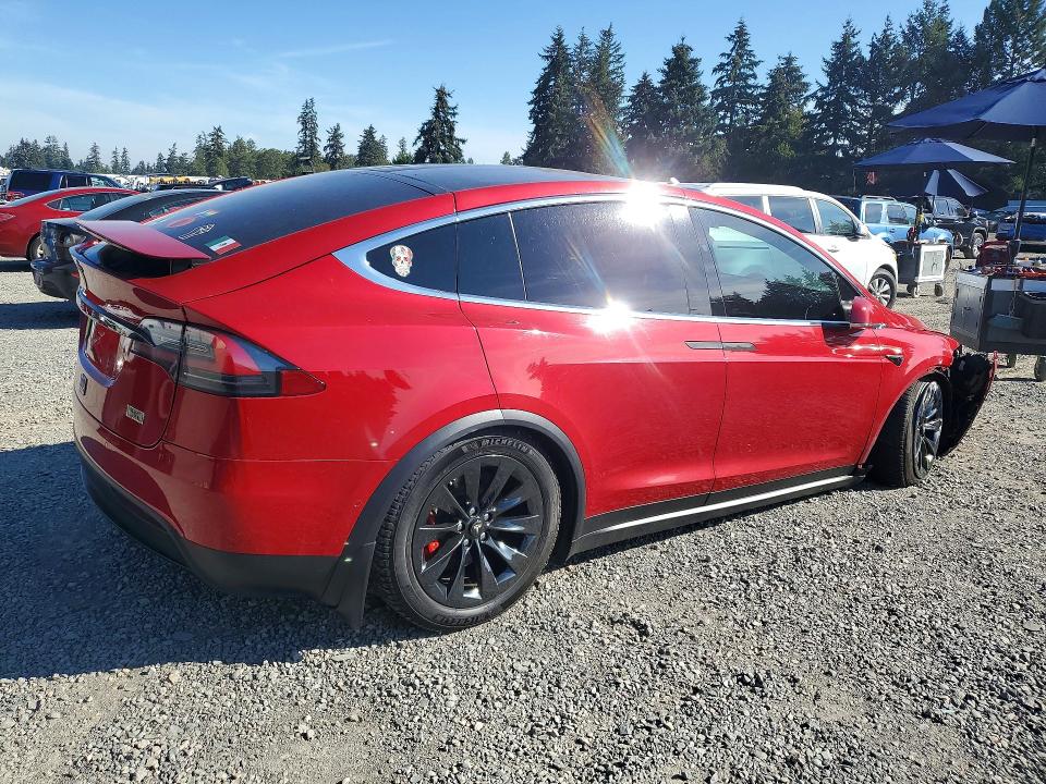 2018 Tesla Model X მანქანა იყიდება აუქციონზე, vin: 5YJXCDE47JF128229, აუქციონის ნომერი: 68206806