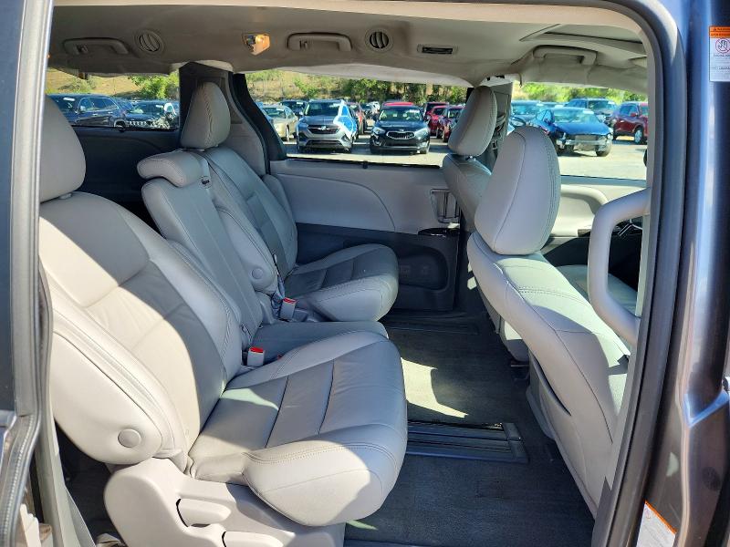 Продажа на аукционе авто 2018 Toyota Sienna, vin: 5TDYZ3DC9JS928399, номер лота: 69569896