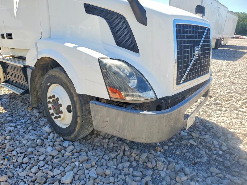70538996 :رقم المزاد ، 4V4N39TG9HN987968 vin ، 2017 Volvo Vnl مزاد بيع