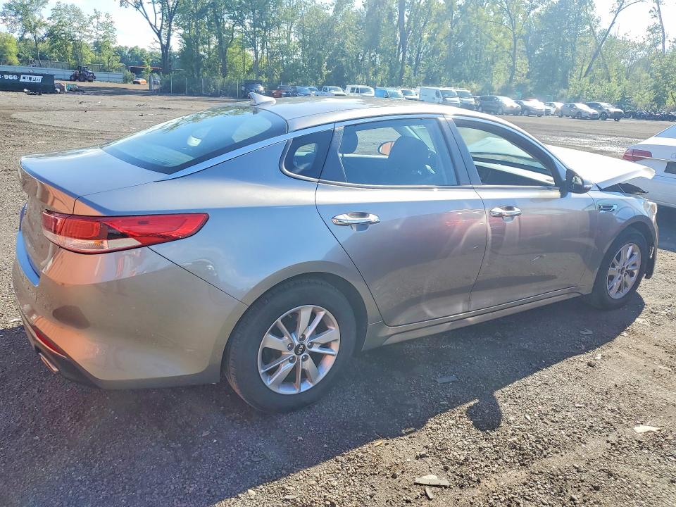 67999226 :رقم المزاد ، 5XXGT4L31HG137137 vin ، 2017 Kia Optima مزاد بيع