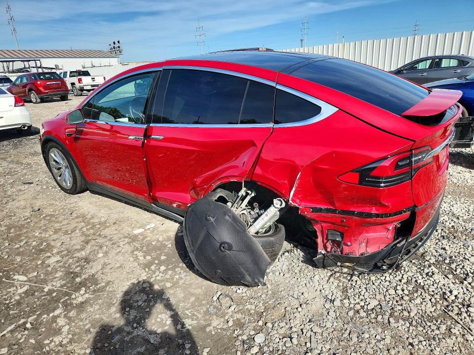 68628316 :رقم المزاد ، 5YJXCAE26MF319285 vin ، 2021 Tesla Model X مزاد بيع