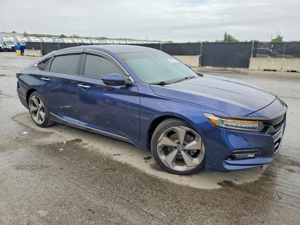 67625886 :رقم المزاد ، 1HGCV2F96LA017241 vin ، 2020 Honda Accord مزاد بيع