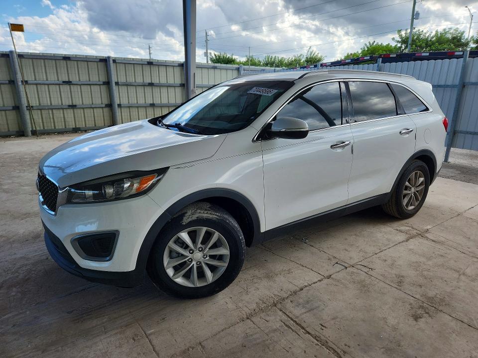 70449586 :رقم المزاد ، 5XYPG4A33GG060885 vin ، 2016 Kia Sorento مزاد بيع