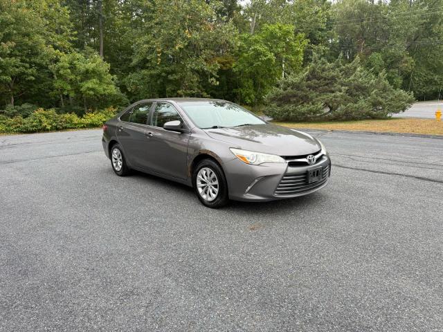 71111166 :رقم المزاد ، 4T1BF1FK0HU348404 vin ، 2017 Toyota Camry مزاد بيع