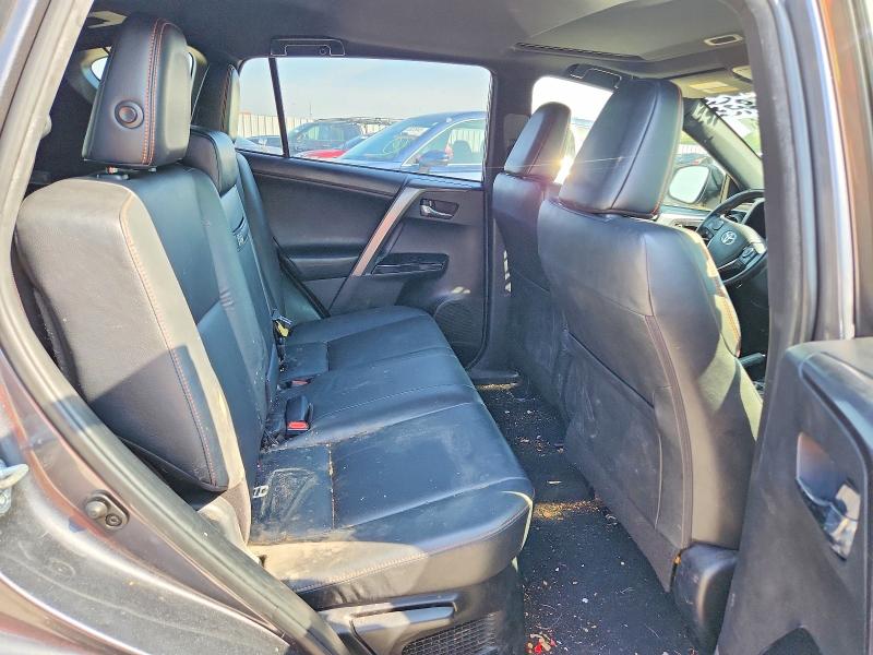 68048536 :رقم المزاد ، JTMJJREV4HD105476 vin ، 2017 Toyota Rav4 Hv مزاد بيع