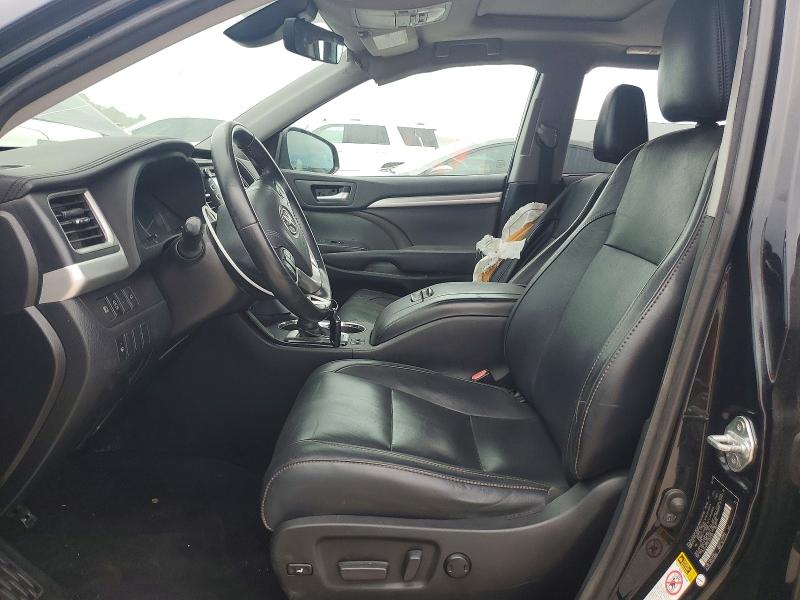 69612066 :رقم المزاد ، 5TDJZRFH3JS555325 vin ، 2018 Toyota Highlander مزاد بيع