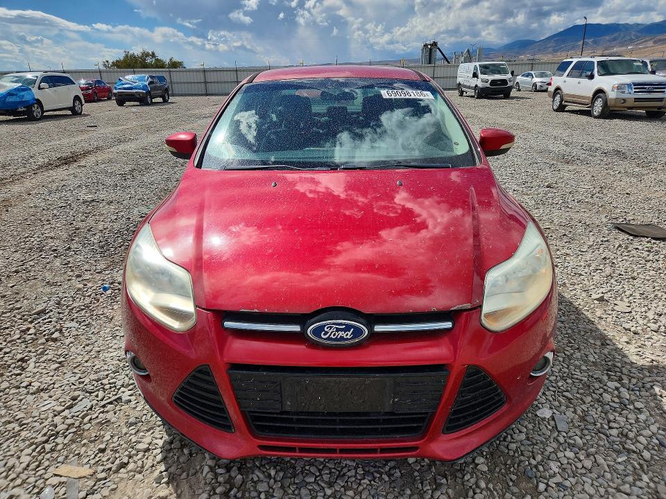 69098186 :رقم المزاد ، 1FAHP3H26CL169227 vin ، 2012 Ford Focus مزاد بيع