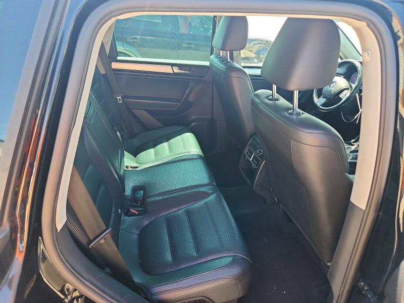 2011 Volkswagen Touareg მანქანა იყიდება აუქციონზე, vin: WVGFF9BPXBD003633, აუქციონის ნომერი: 68553956