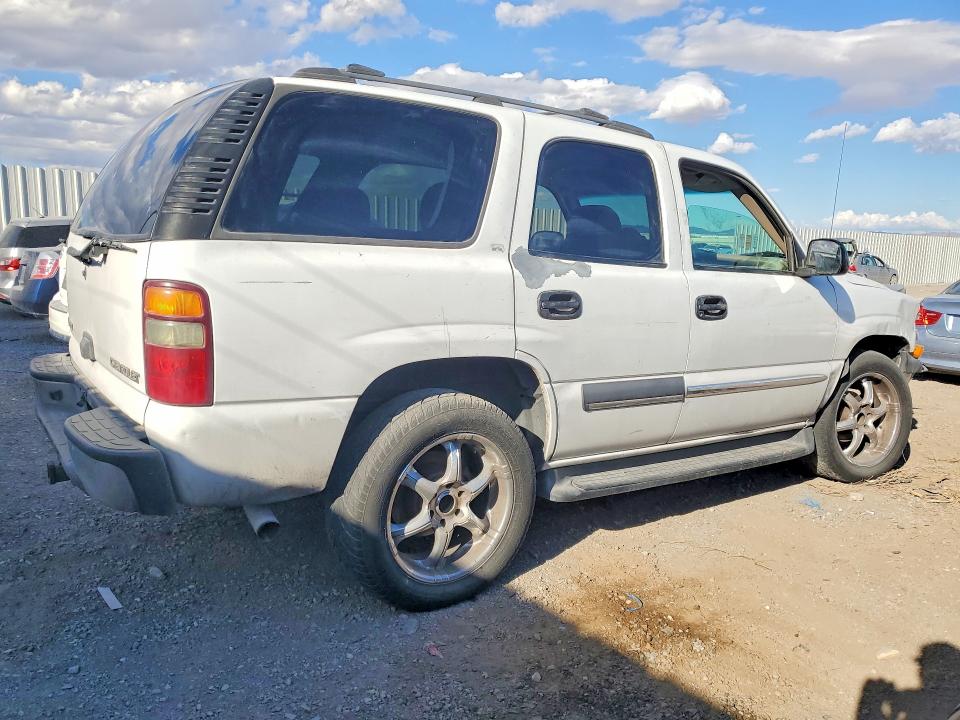 62509366 :رقم المزاد ، 1GNEC13Z22R216130 vin ، 2002 Chevrolet Tahoe مزاد بيع