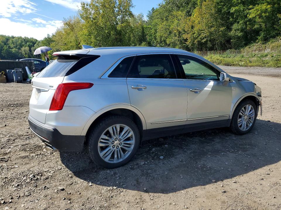 69780706 :رقم المزاد ، 1GYKNFRS2KZ131537 vin ، 2019 Cadillac Xt5 مزاد بيع
