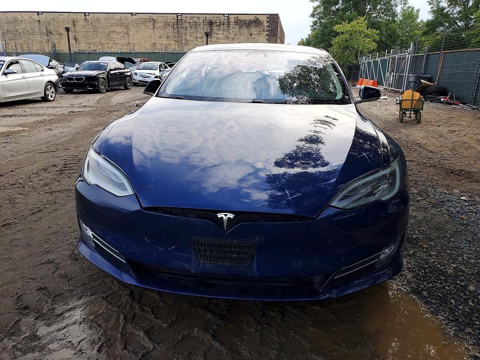Aukcja sprzedaży 2018 Tesla Model S, vin: 5YJSA1E21JF288233, numer aukcji: 67215266