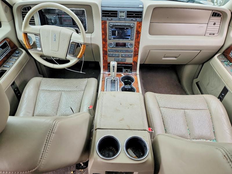 Продажа на аукционе авто 2011 Lincoln Navigator, vin: 5LMJJ3J56BEJ07484, номер лота: 69418766