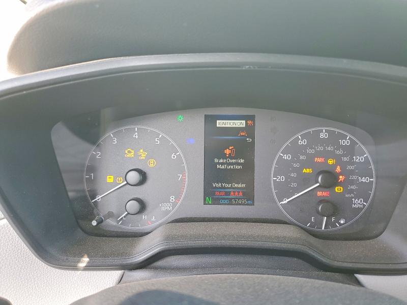 2023 Toyota Corolla Cross მანქანა იყიდება აუქციონზე, vin: 7MUBAABG3PV060857, აუქციონის ნომერი: 68696276