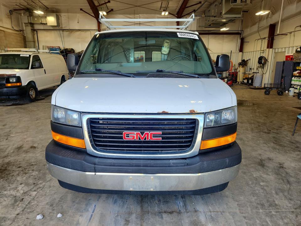 66858046 :رقم المزاد ، 1GTW7AFF8H1915630 vin ، 2017 Gmc Savana مزاد بيع