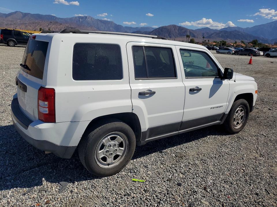 68293636 :رقم المزاد ، 1C4NJPBB3FD250893 vin ، 2015 Jeep Patriot مزاد بيع