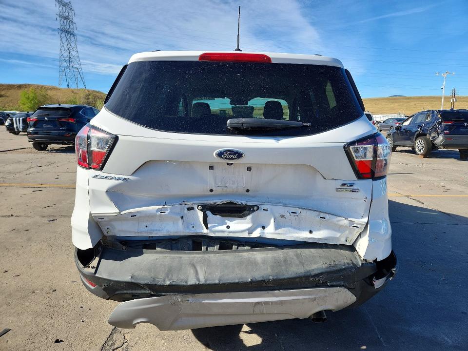 68175226 :رقم المزاد ، 1FMCU9G9XJUC64908 vin ، 2018 Ford Escape مزاد بيع