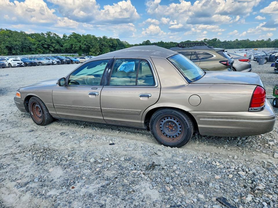 Продаж на аукціоні авто 2001 Ford Crown Victoria, vin: 2FAFP74W71X175870, номер лоту: 67207796
