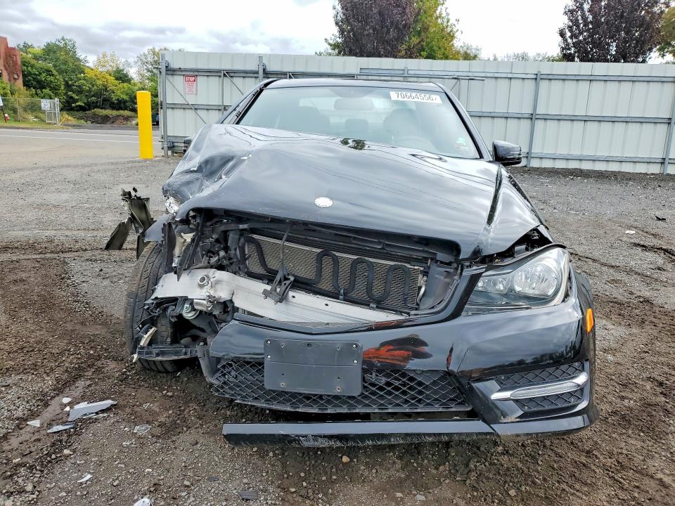 Продажа на аукционе авто 2014 Mercedes-benz C, vin: WDDGF8AB4EG256920, номер лота: 70664556
