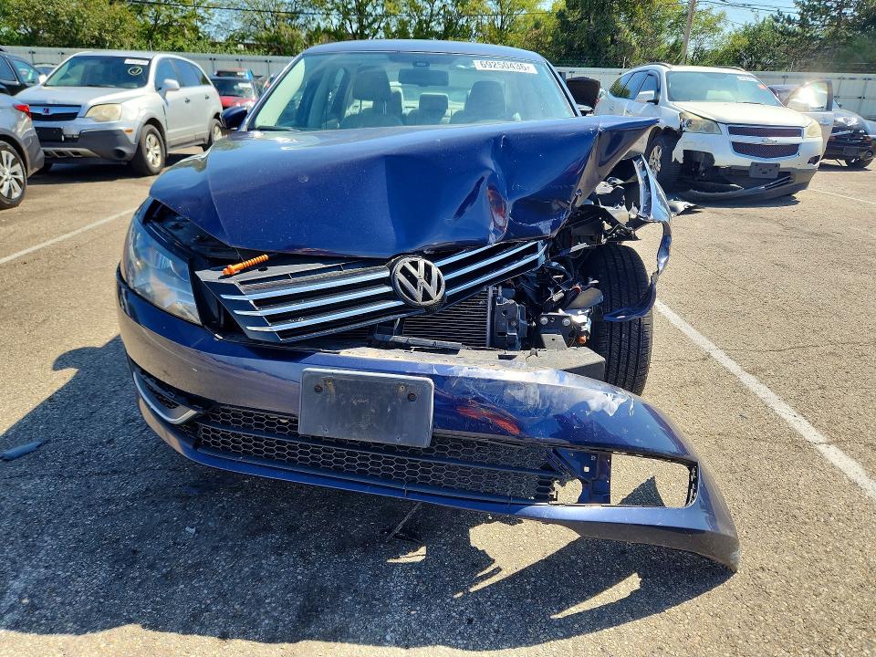Продаж на аукціоні авто 2012 Volkswagen Passat, vin: 1VWBP7A3XCC098508, номер лоту: 69250436