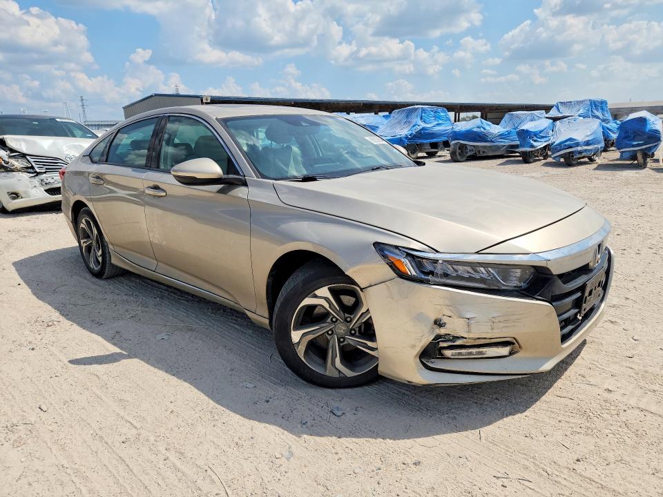 Продажа на аукционе авто 2018 Honda Accord, vin: 1HGCV1F58JA195026, номер лота: 69039546
