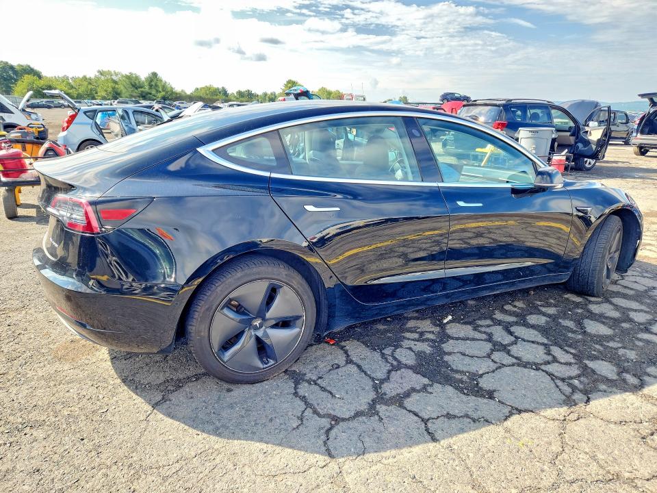 2018 Tesla Model 3 მანქანა იყიდება აუქციონზე, vin: 5YJ3E1EB3JF068262, აუქციონის ნომერი: 67913836
