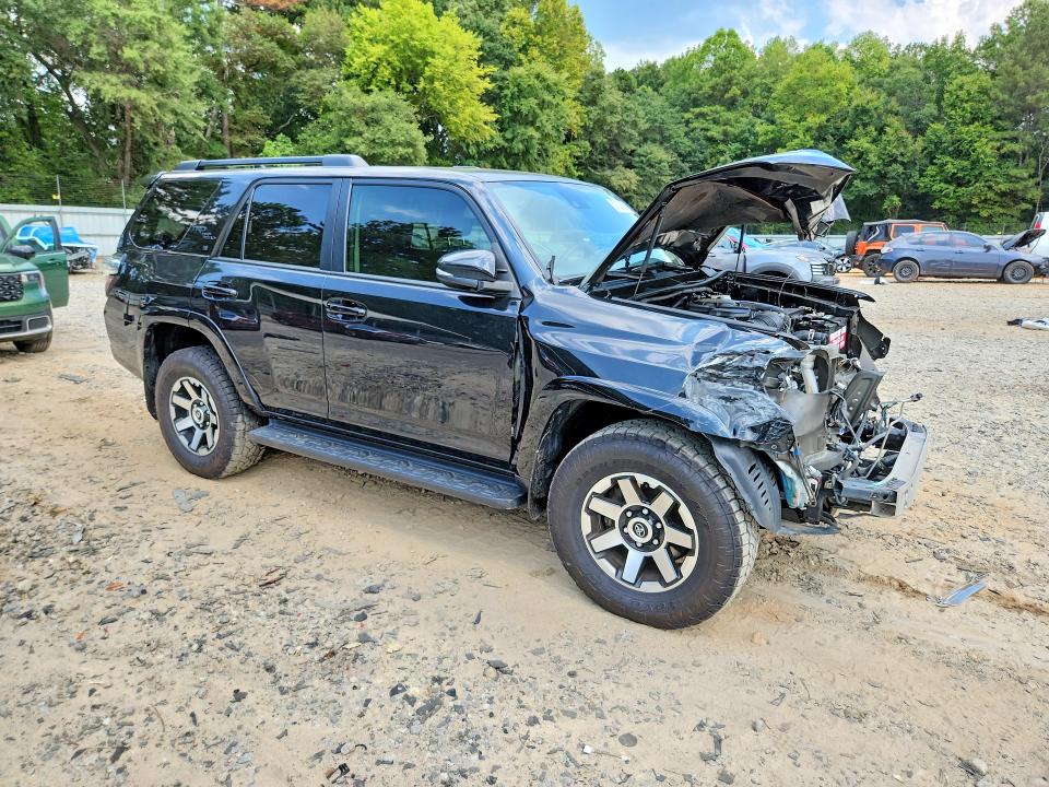 67120456 :رقم المزاد ، JTERU5JR3N6030275 vin ، 2022 Toyota 4runner مزاد بيع