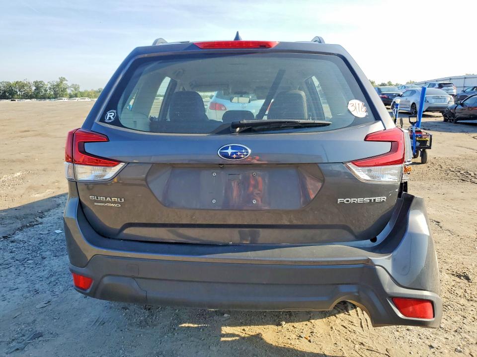 67181466 :رقم المزاد ، JF2SKADC0MH594305 vin ، 2021 Subaru Forester مزاد بيع