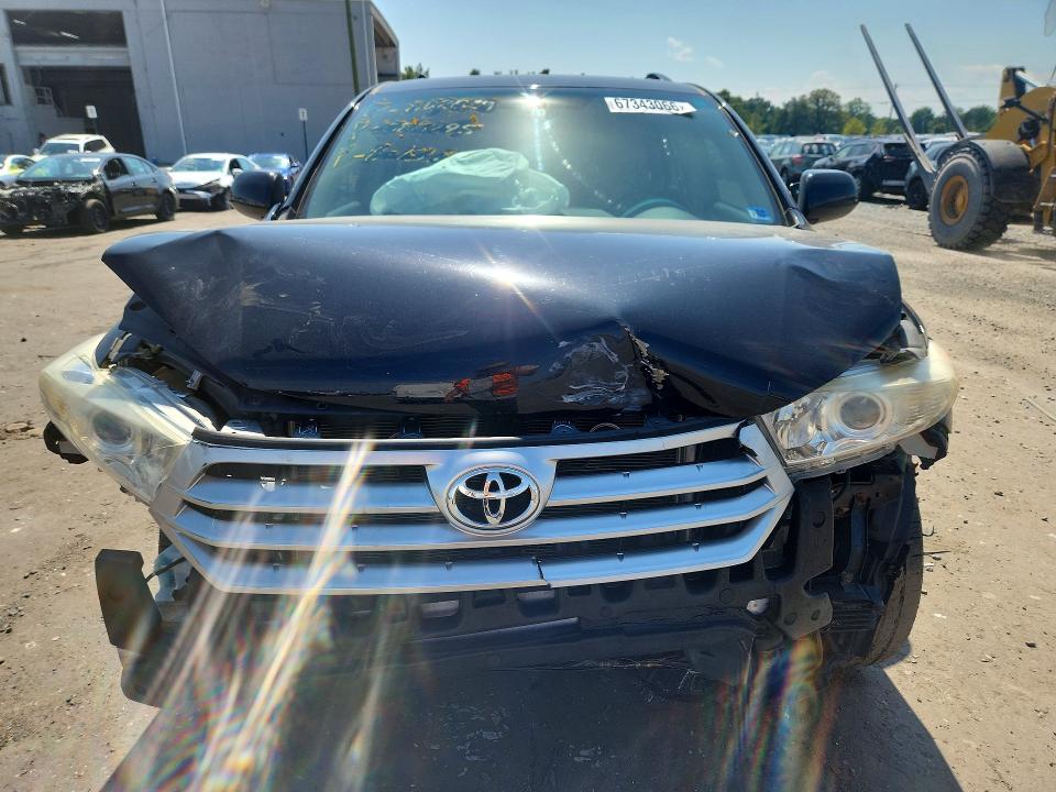 67343066 :رقم المزاد ، 5TDZK3EH7CS086295 vin ، 2012 Toyota Highlander مزاد بيع