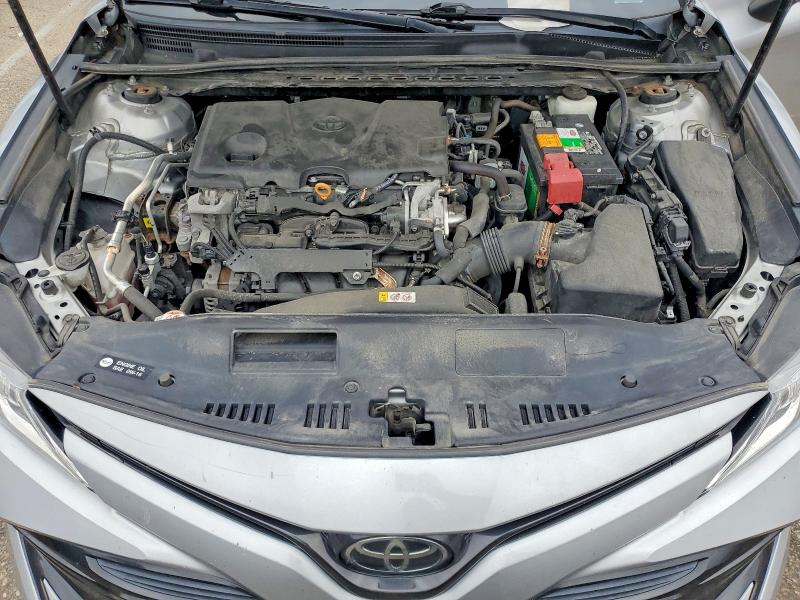 69078686 :رقم المزاد ، 4T1C11AK2LU385263 vin ، 2020 Toyota Camry مزاد بيع